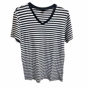 BDG Gray & White Striped V-Neck Tee Sz L